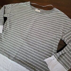 Cupio Women's Long Sleeve Gray White Striped Blouse Size Small